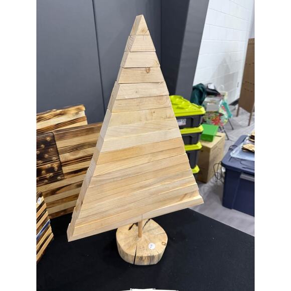 Wooden Christmas Tree - Adjustable - Variable Bases - Picture 3 of 5